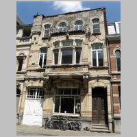 Antwerpen, Waterloostraat, dans le quartier Zurenborg, by Frans Smet-Verhas (1905), Torsade de Pointes.JPG